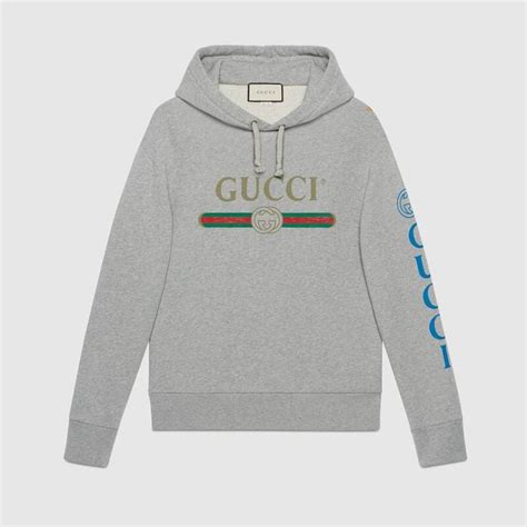 Scopri la nuova collezione di felpe Gucci uomo su FARFETCH